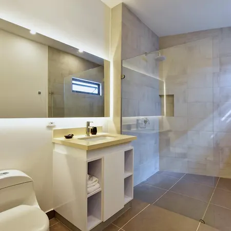 Granada Executive Suites Cali Room photo